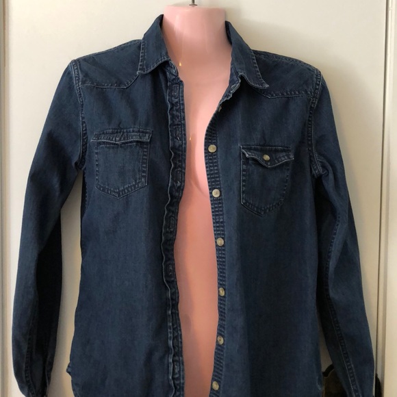 American Eagle Outfitters Tops - American Eagle Outfitters dark blue chambray shirt